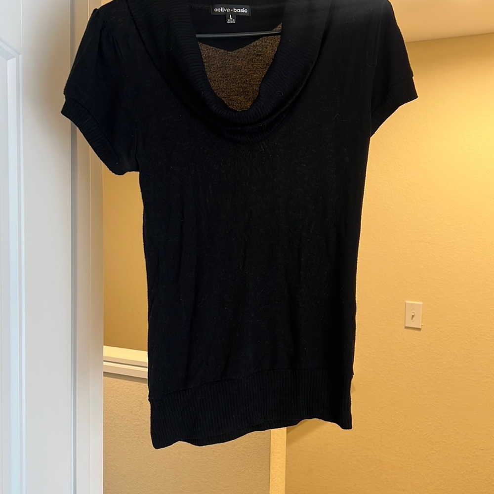 Short sleeve, cowl neck, sweater